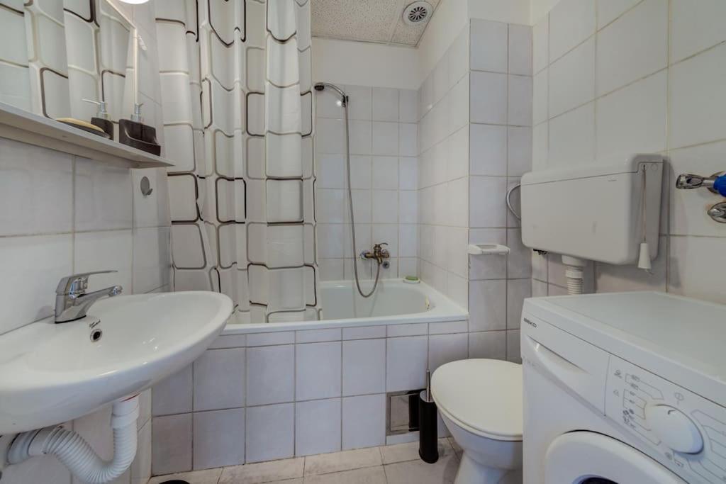 Sailor'S Knot Apartment - Central And Amazing Sea View Cattaro Esterno foto
