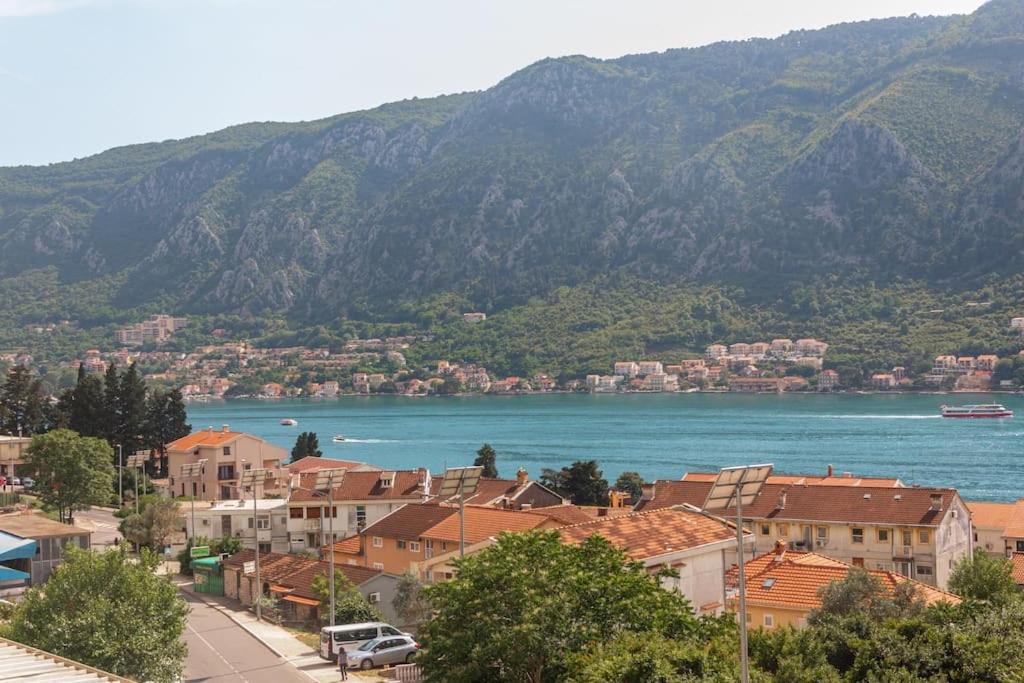 Sailor'S Knot Apartment - Central And Amazing Sea View Cattaro Esterno foto